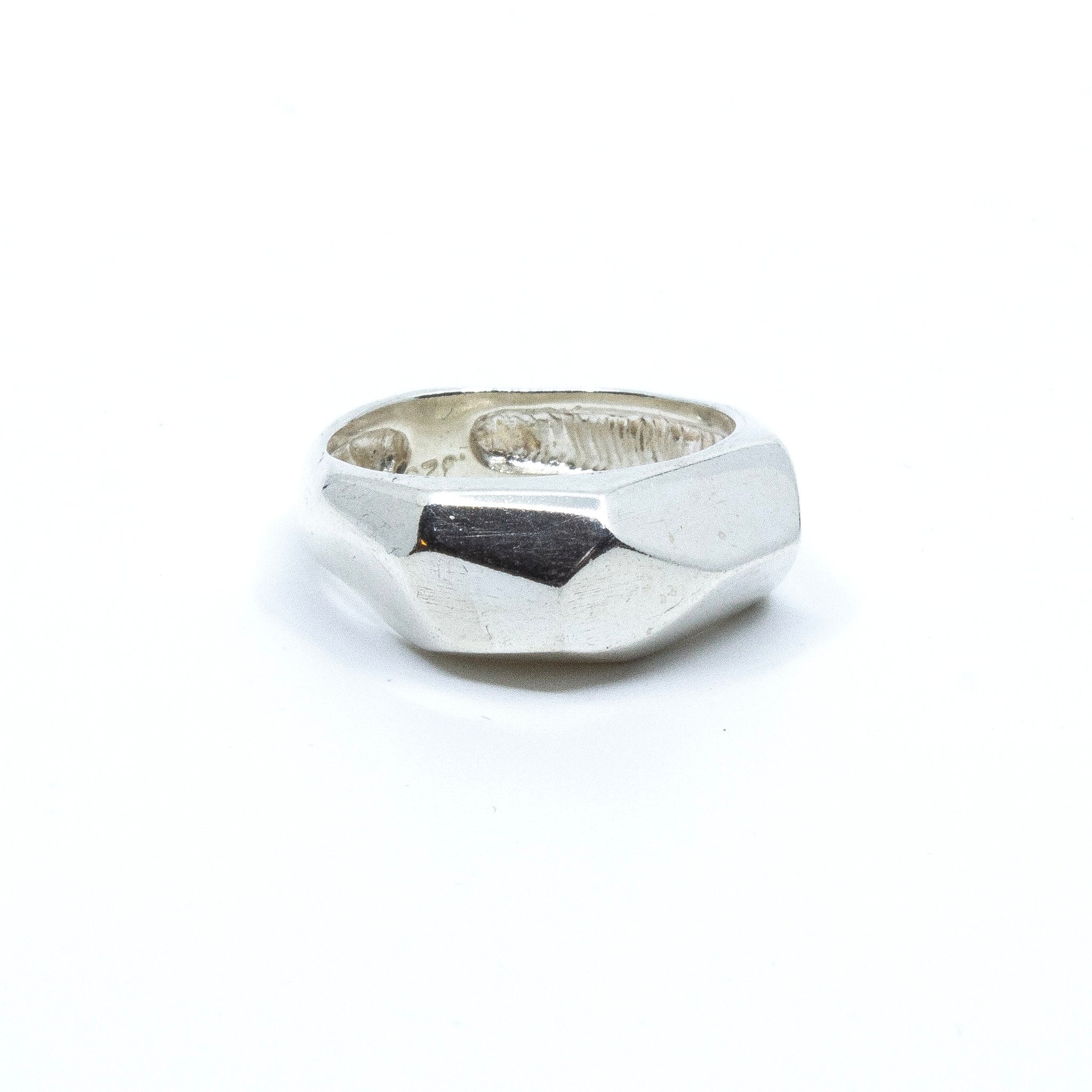 FACETED RING